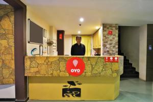 O saguão ou recepção de Hotel O Nova Nildeep