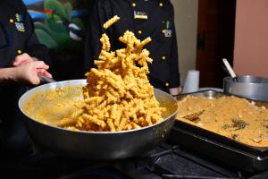 Jedlo v hoteli alebo blízkom okolí