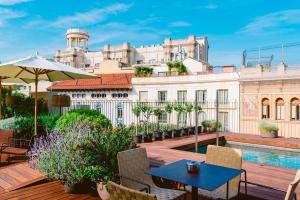 The swimming pool at or close to Mercer Hotel Barcelona
