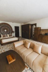 Khu vực ghế ngồi tại Sunny Samudra Boutique hotel Uluwatu +70 ảnh