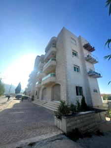 Gallery image of Aigue Marine Beachfront - Splendid View Chalets on Jounieh Bay in Al Bāţiyah