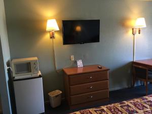 TV o dispositivi per l'intrattenimento presso Applegate Inn