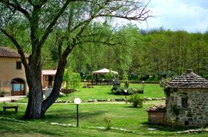 Vonkajšia záhrada v ubytovaní SassoMatto b&b BioAgrituRelax