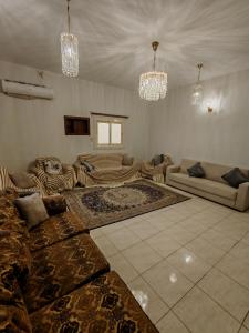 Gallery image of Khair Jewaar Apartments Al Madinah in Al Madinah +49 photos