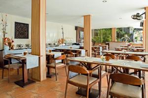 Restaurace v ubytování Grand Kesambi Resort and Villas Seminyak