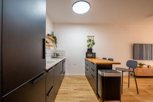 Køkken eller tekøkken på Madrid Apartment - By Harim + 4 billeder