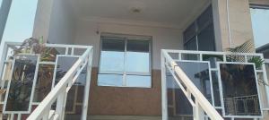 Gallery image of Serene 5-Bedroom Apartment in Kinshasas 10me Rue Limete-Rsidentiel in Lemba-Gaba +21 photos