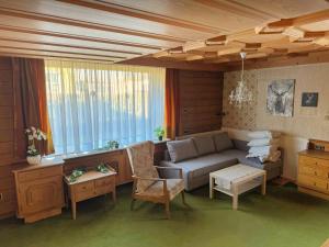 Гостиная зона в Vintage Tirol Apartment