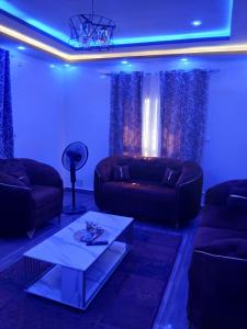 Ruang duduk di Chez dija