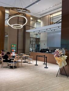 Restaurace v ubytování Carnelian Tower 森林城市海景公寓