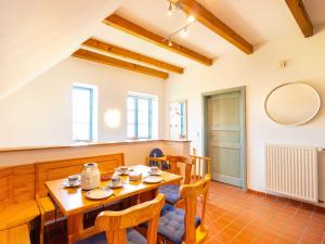 Posezení v ubytování Premiumwohnung im Biosphärenreservat + 13 fotografií
