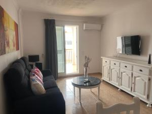 Μια τηλεόραση ή/και κέντρο ψυχαγωγίας στο Apartamento en Canet Berenguer Valencia