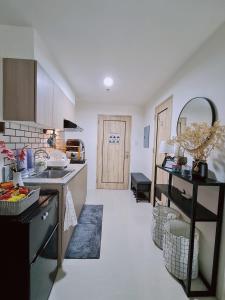 Kuchyň nebo kuchyňský kout v ubytování Studio with Balcony plus City View at Inspiria with Fast WiFi & Free Netflix + 62 fotografií