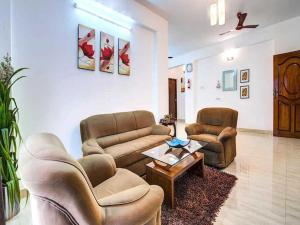 Гостиная зона в Hotel O Kaligambal illam