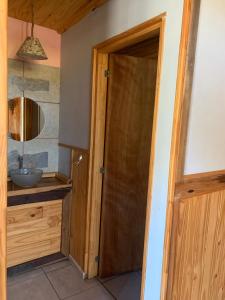 Η κουζίνα ή μικρή κουζίνα στο Candelaria Meliquina complejo +99 φωτογραφίες