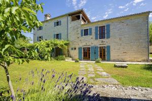 Zahrada ubytování Villa Salambati 9 in Salambati (Haus für 8-9 Personen)