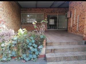Gallery image of Die Heuwel Luxury Suites in Witbank +14 photos