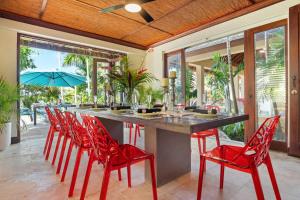 Fotografie z fotogalerie ubytování Hospitality Expert Rose Hall 5BR Pool Beach v destinaci Montego Bay