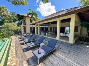 Balkón nebo terasa v ubytování Hospitality Expert Rose Hall 5BR Pool Beach