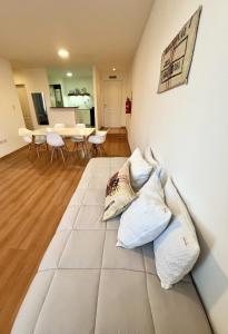 Galeriebild der Unterkunft Amplio departamento renovado en el centro de la ciudad in El Calafate