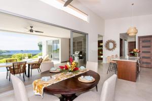 Χώρος καθιστικού στο Casa Plumnelly