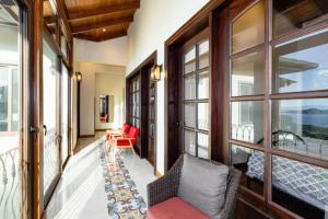 Χώρος καθιστικού στο Casa Margarita +62 φωτογραφίες