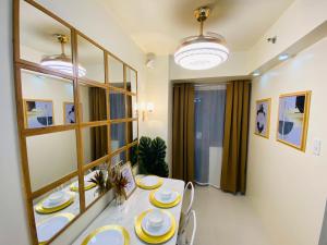 Fotografie z fotogalerie ubytování S Residences Condo PoolView Balcony in SM MOA near NAIA v destinaci Manila