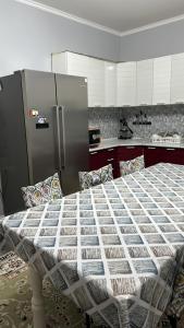 Köök või kööginurk majutusasutuses Коттедж для отдыха и мероприятия