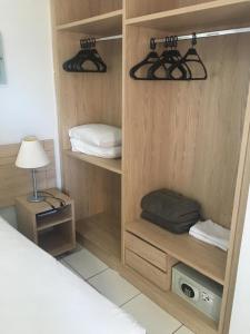 Condomínio residencial Caldas Novas flatにあるベッド