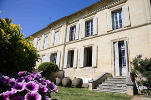 Κήπος έξω από το Chambres d'hôtes proche St Emilion avec petit déjeuner