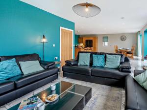 Posezení v ubytování 4 Bed in Talsarnau 96164