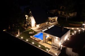 Bazén v ubytování Mountain House LISINSKA ROSA nebo v jeho okolí + 61 fotografií