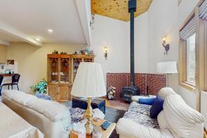 O zonă de relaxare la Snowbound and Streamside