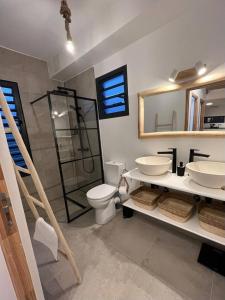 Ένα μπάνιο στο Villa Mansfenil Le Marin +15 φωτογραφίες