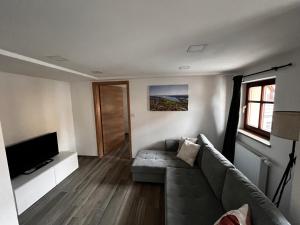 Posezení v ubytování Ferienwohnung am Brombachsee