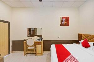 Galeriebild der Unterkunft Hotel O VEDA HOTEL in Niwāri + 28 Fotos