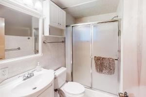 Koupelna v ubytování Echo Lake Upper