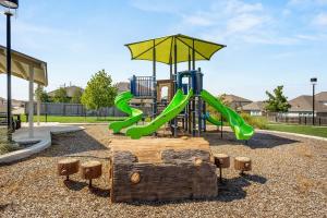 Fotografie z fotogalerie ubytování Modern Austin Escape with Pool and BBQ v destinaci Austin