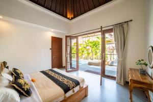 Ένα ή περισσότερα κρεβάτια σε δωμάτιο στο Island Getaway Villa +78 φωτογραφίες