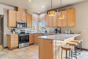 Η κουζίνα ή μικρή κουζίνα στο Dog Friendly Stay Near Trails in Silverthorne