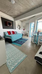 Χώρος καθιστικού στο My little Santorini +7 φωτογραφίες