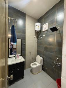 Ένα μπάνιο στο Shakun homes
