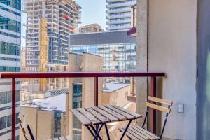 Fotografie z fotogalerie ubytování 2BR Yorkville Condo - Self Check In & Free Parking v destinaci Toronto