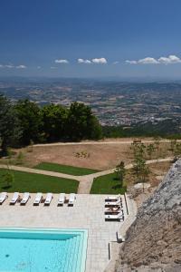 A piscina localizada em Pousada da Serra da Estrela ou nos arredores