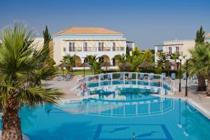 Bazén v ubytování Corali Hotel nebo v jeho okolí