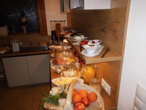 Jedlo v ubytovaní bed & breakfast alebo blízkom okolí