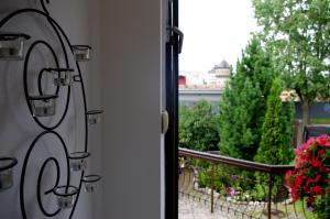 Zahrada ubytování Villand Hotel with Free Private Parking and Self Check In