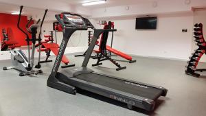 Fitness centrum a/nebo fitness zařízení v ubytování FARO Apartamenty Bliżej Morza