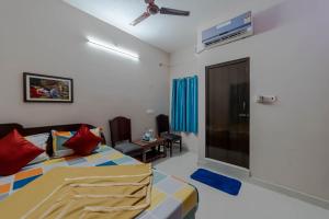 Galería fotográfica de VARSHA PALACE, Near Rock Beach and Manakula Vinayagar Temple, White Town, Pondicherry en Pondicherry