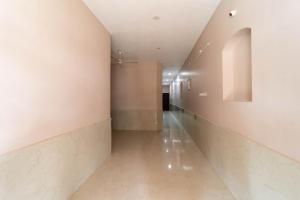 Galería fotográfica de VARSHA PALACE, Near Rock Beach and Manakula Vinayagar Temple, White Town, Pondicherry en Pondicherry 25 fotos más